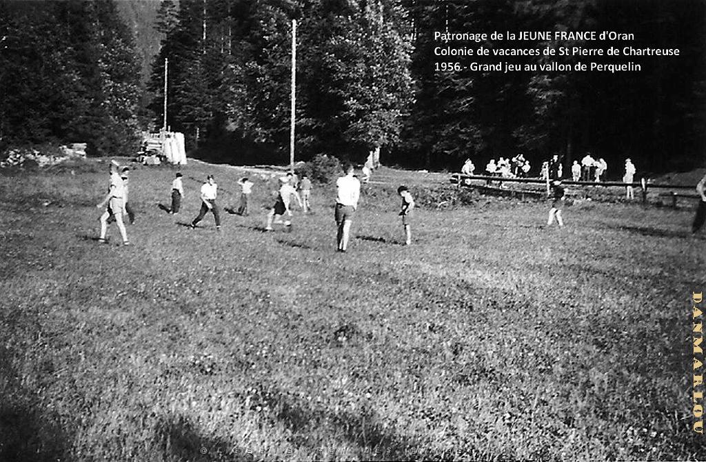 COLO JEUNE FRANCE 1956 grand jeu au vallon de Perquelin.jpg